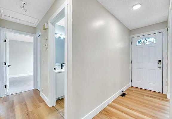 3rd image of 75 E Templemont Way NE #8