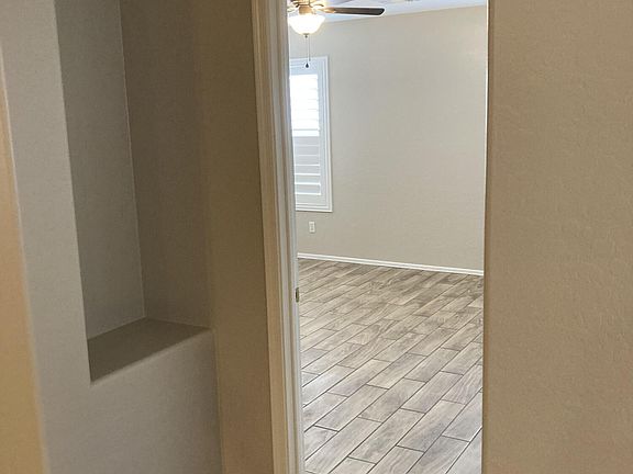 5th image of 43624 W Bedford Drive