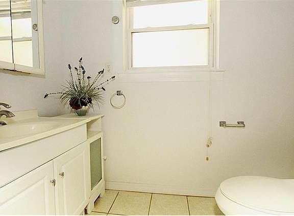 5th image of 6253 London Dr