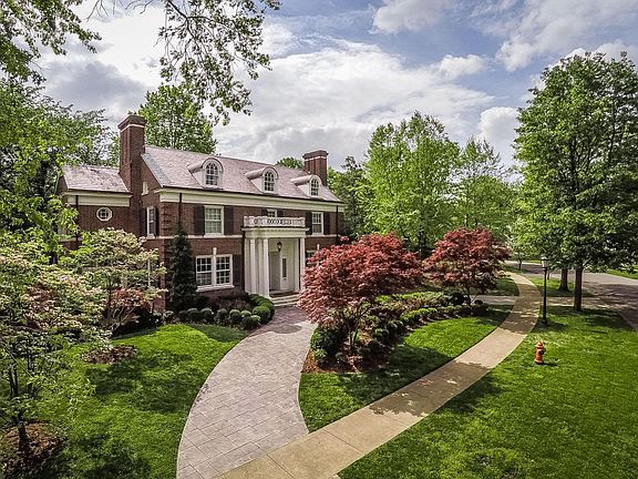 3rd image of 2339 Village Dr