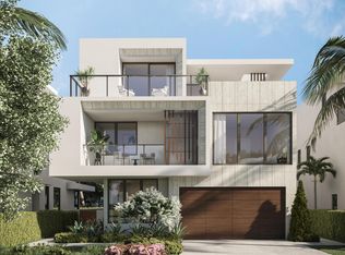 1064 Del Harbour Dr, Delray Beach, FL 33483
