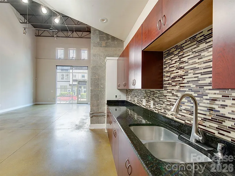 927 Westmere Ave — Photo 12