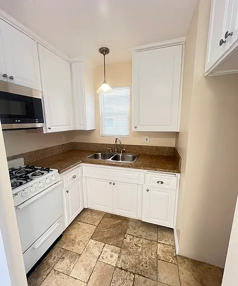 3812 W 242nd St #A — Photo 8