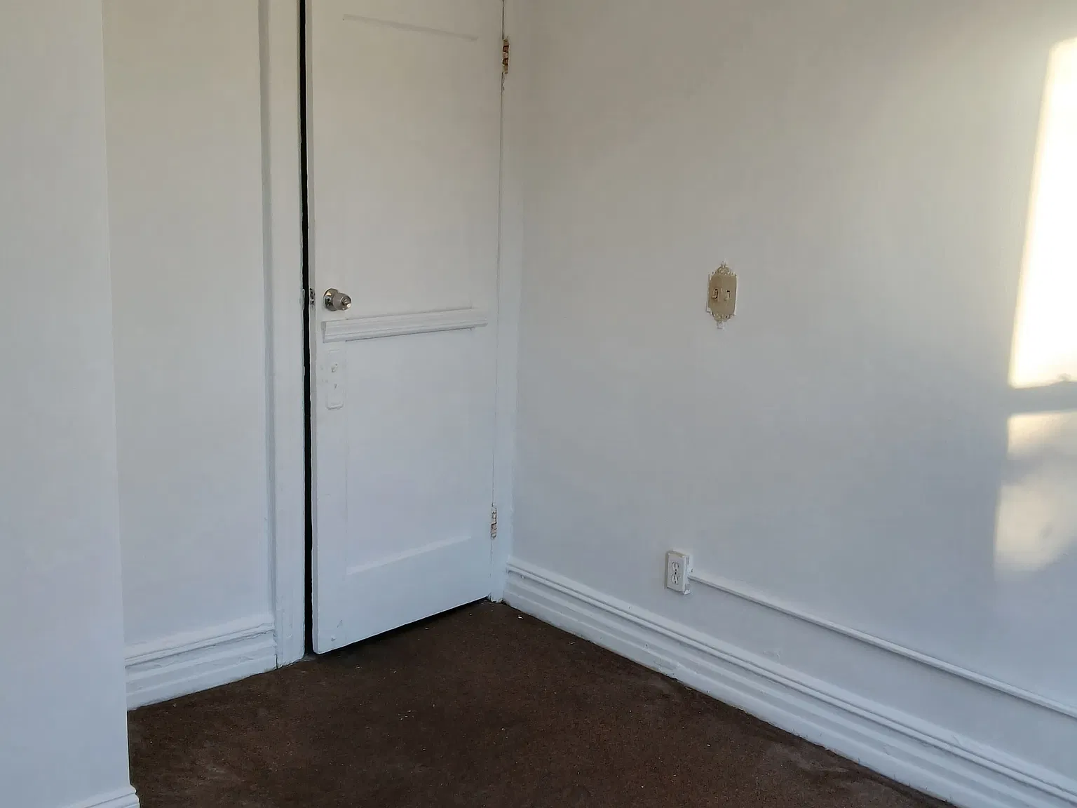 1 bed, 800 sqft, $1,300 — Photo 2