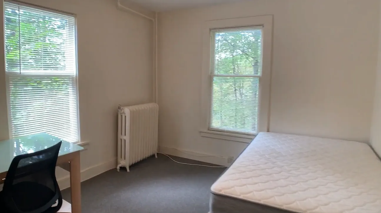 117 Dewitt Place - 3 — Photo 4