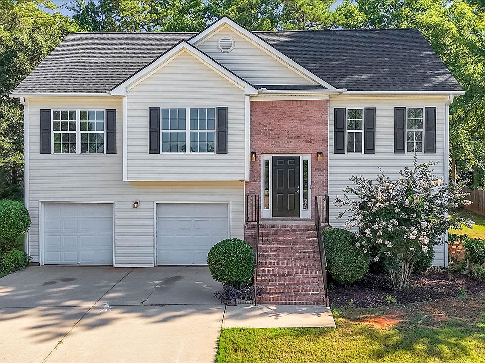 1st image of 435 Fieldstone Ln