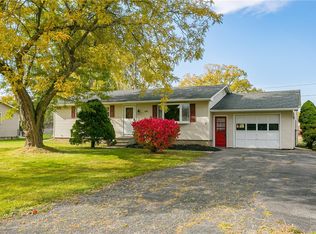 141 Vollmer Pkwy, Rochester, NY 14623