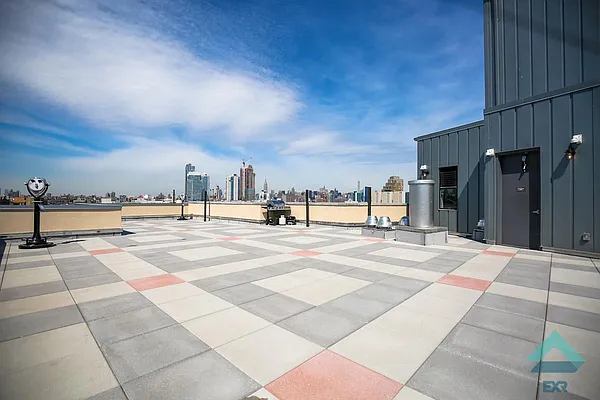 Rented by EXR | media 164