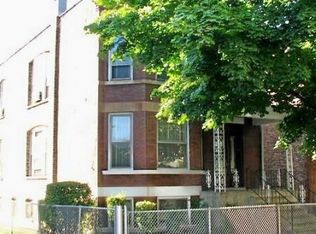 7542 S Blackstone Ave, Chicago, IL 60619