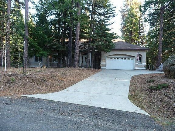 Plenty of parking with a circular drive