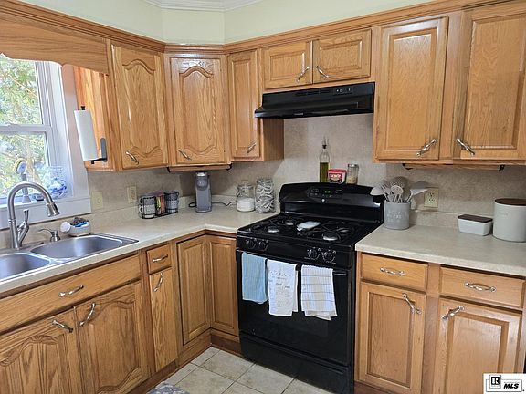 4th image of 2606 N 11th St