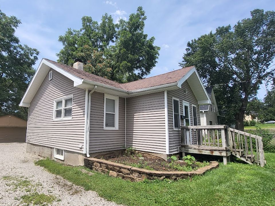 2nd image of 2816 1st St