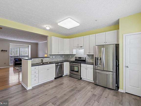 2nd image of 9717 Morningview Cir #9717
