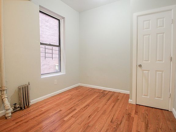 4th image of 2546 Adam C Powell Blvd #6A