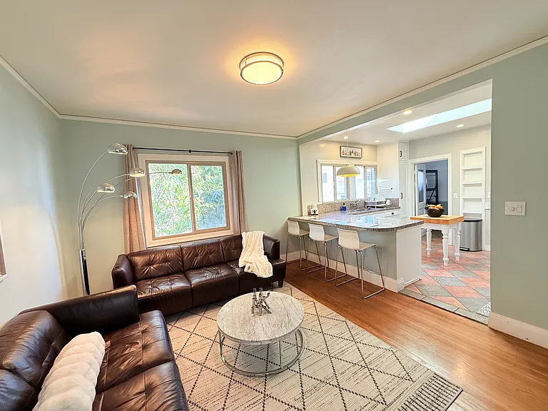 2803 Telegraph Ave — Photo 8