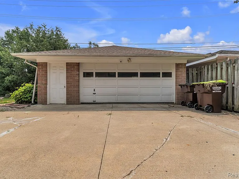 4918 Ainsley Ave — Photo 33