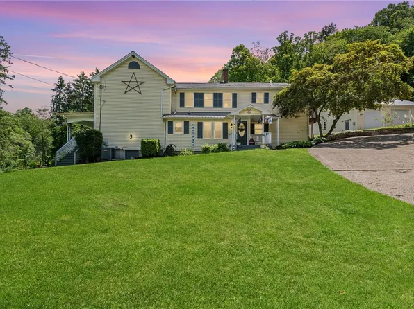 107 Fiscus Ln, Jeannette, PA 15644