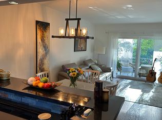 1400 NE 57th St APT 203, Fort Lauderdale, FL 33334