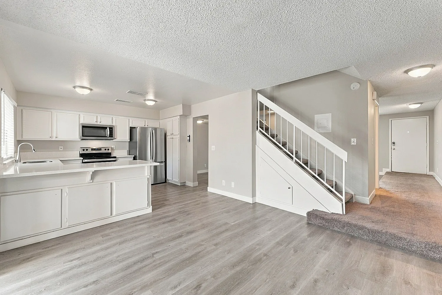 Beautiful Las Vegas Rental ? 3251 Longford Way #0 — Photo 4