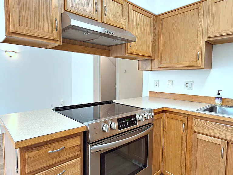 8807 N Tyndall Ave — Photo 38
