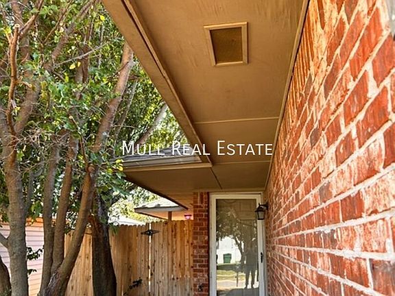2nd image of 2736 SE 89th Ter