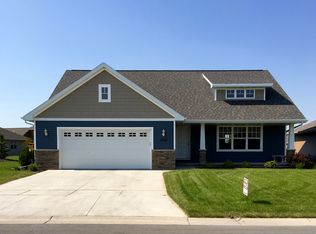 1315 Navigator Way, De Pere, WI 54115