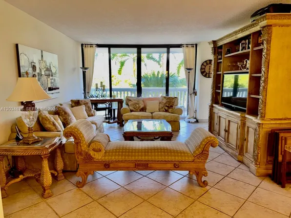 2000 Island Blvd APT 308, Aventura, FL 33160