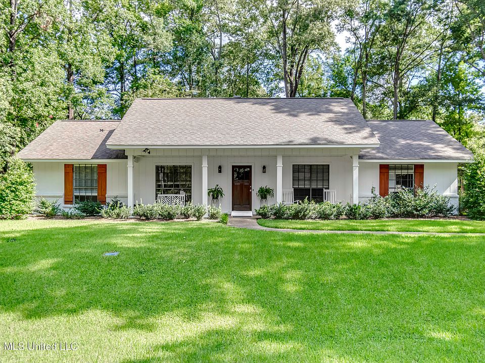 1st image of 103 Covewood Rd