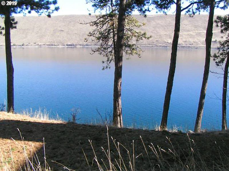2nd image of 61591 Lake Shore Rd