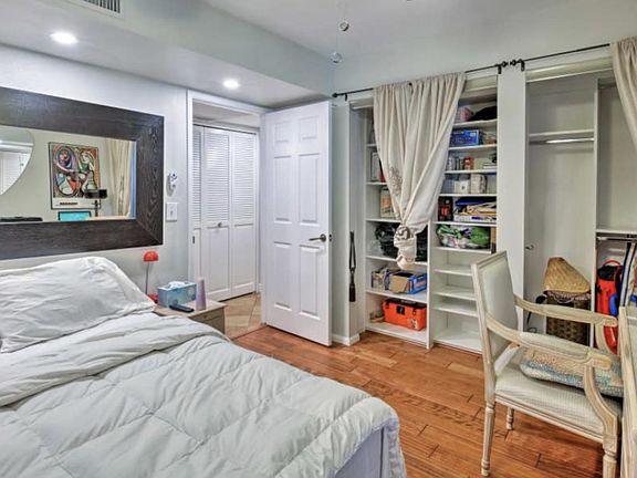 2nd image of 5124 N 31st Pl Unit 547