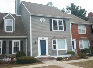 247 Georgetown Dr, Glastonbury, CT 06033