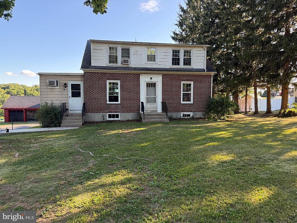 1st image of 1015 Chestnut St