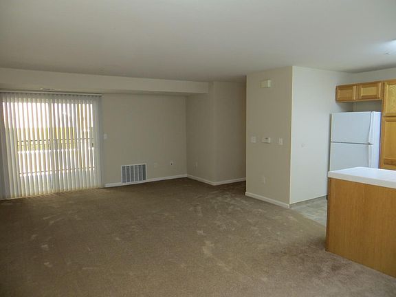 2nd image of 625 Cedar St