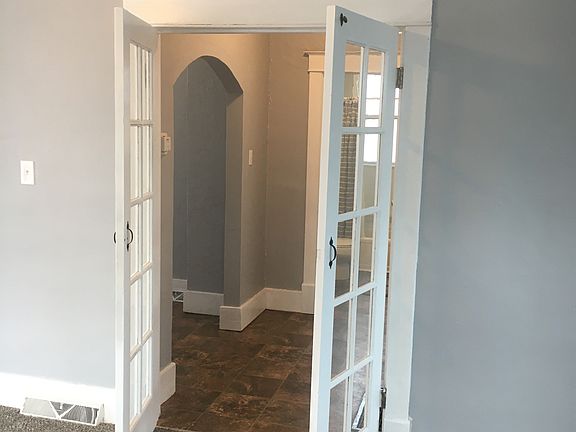 5th image of 9083 Patrick Dr