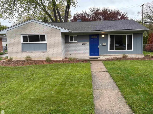 1337 Wacon Dr, Troy, MI 48083