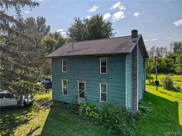 3504 Beebe Rd, Newfane, NY 14108