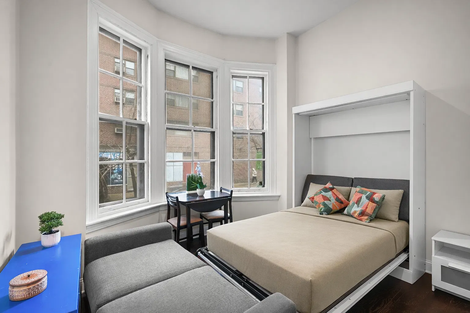 Studio, 250 sqft, $1,295 — Photo 2