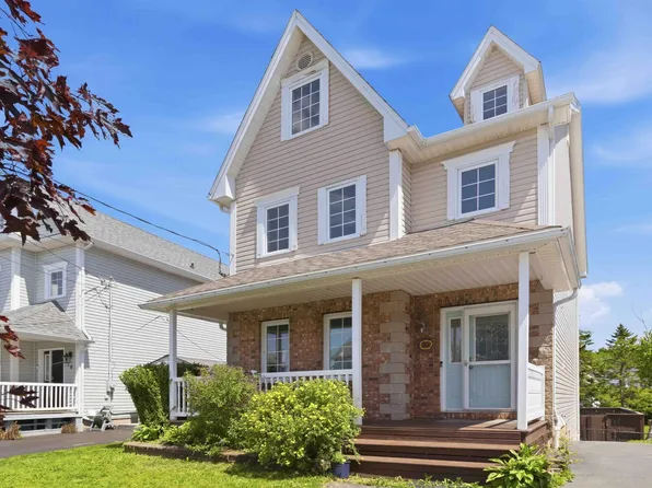 22 Westfield Cres, Halifax, NS B2V 2V8