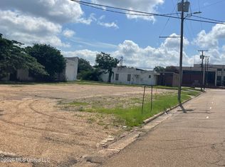 E Chickasaw St, Brookhaven, MS 39601