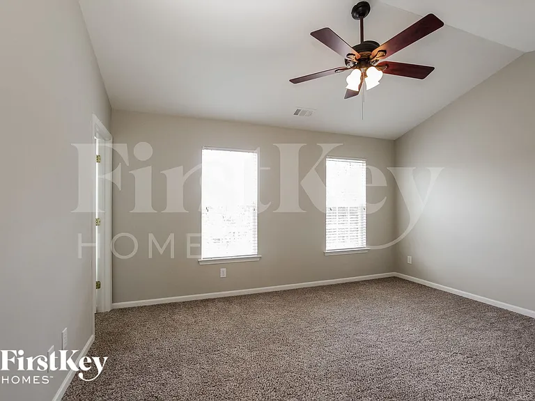 9201 Aloysia Ln — Photo 9