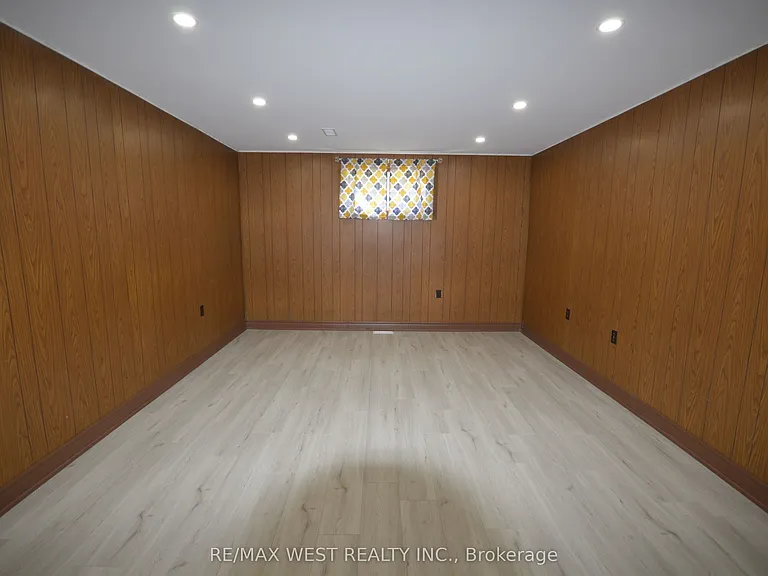 84 Kearney Dr — Photo 20