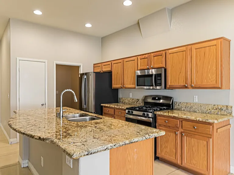 3370 Wasatch Cedars St — Photo 6
