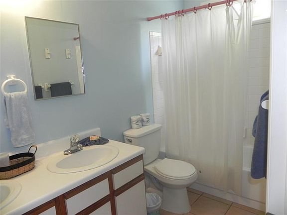 5th image of 208 Southard St