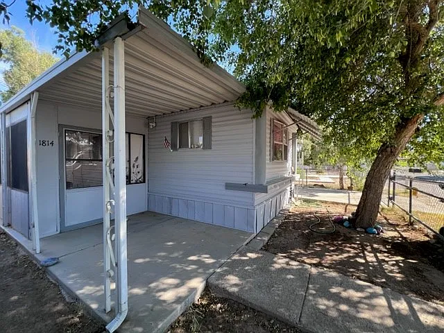 Building Photo - 1814 Forest Way