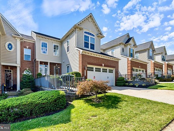 2nd image of 8325 Meadowsweet Rd #8325