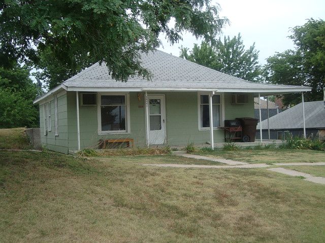 1st image of 504 Ogden St