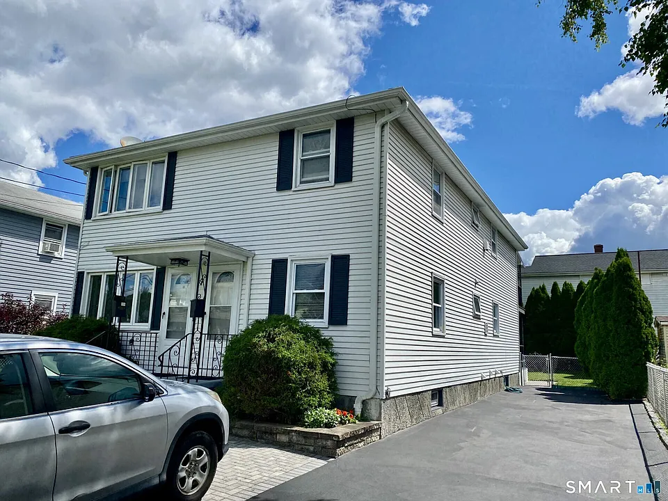 7 Selander St
