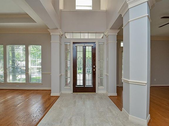 4th image of 1822 Misty Oaks Ln