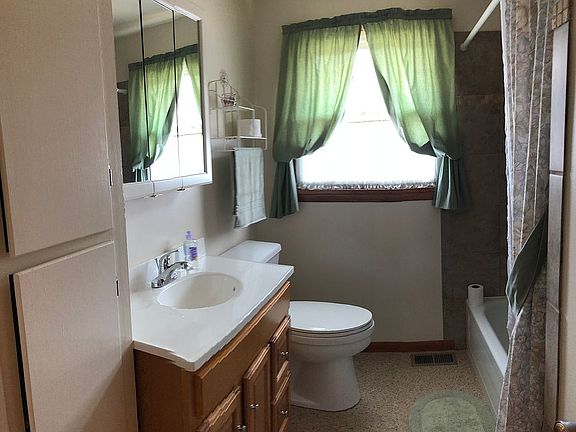 2nd image of 367 S Howard St