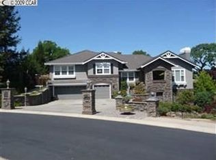 1120 Oakwood Cir, Clayton, CA 94517